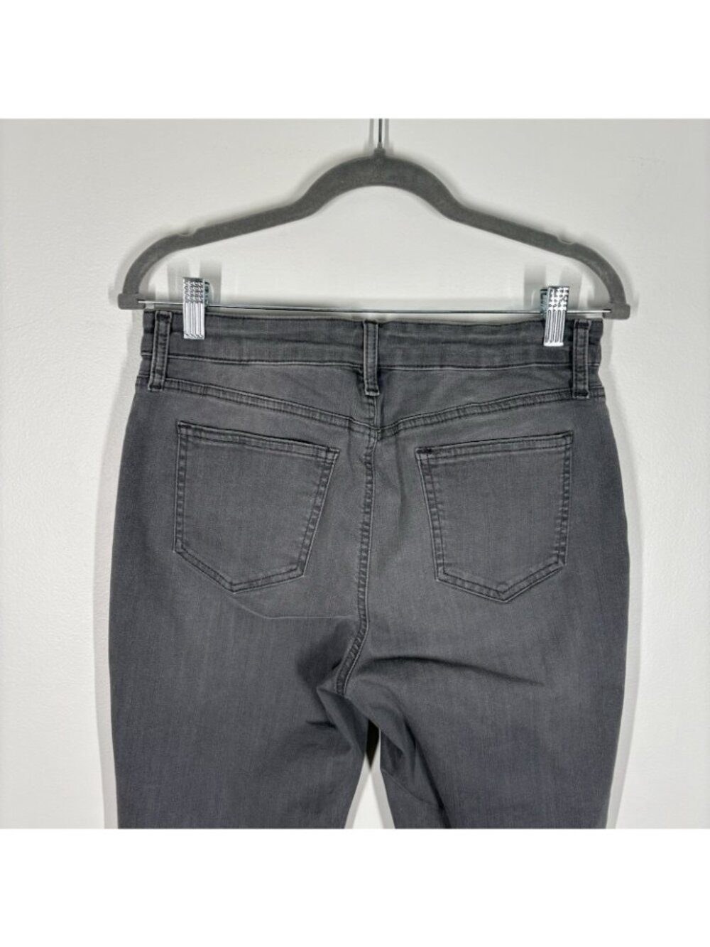 Chicos Women Sz 1R US 8R Gray Denim So Slimming Girlfriend Slim Leg Ankle Jeans - Picture 8 of 11